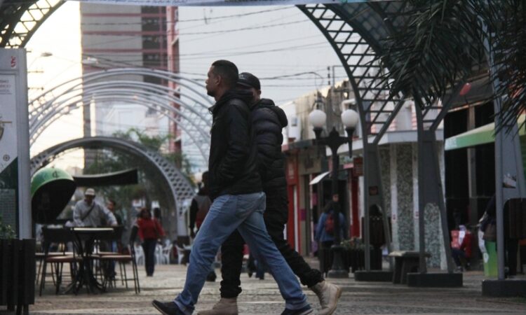 Calçadão da Batista de Carvalho; rua Gustavo Maciel com a Praça Rui Barbosa