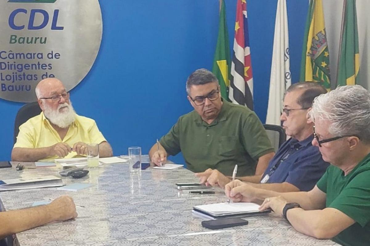 Reunião discute melhorias para o Calçadão da Batista em Bauru